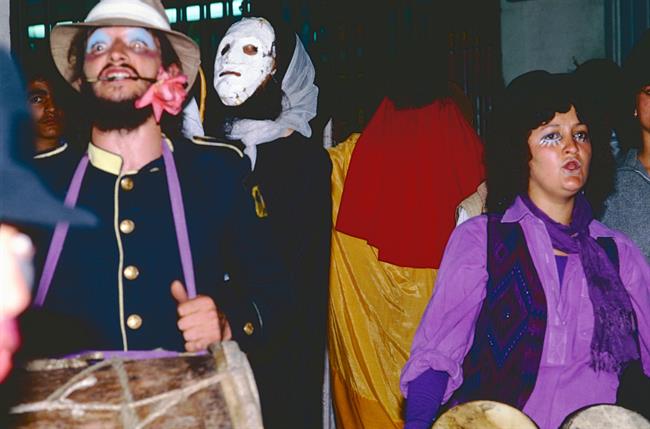 Alt'Unos músicos del grupo en la comparsa'.